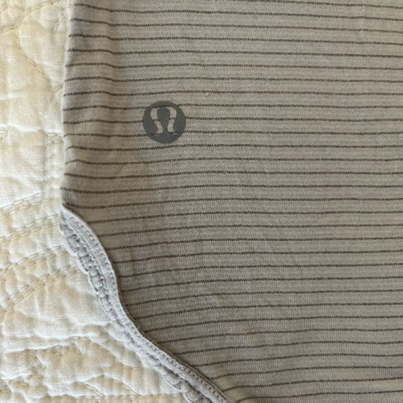 LuLuLemon Workout Tank Top - Picture 1 of 2